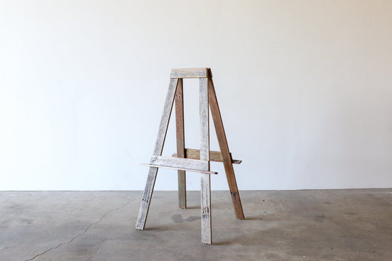RECYCLED TIMBER Easel