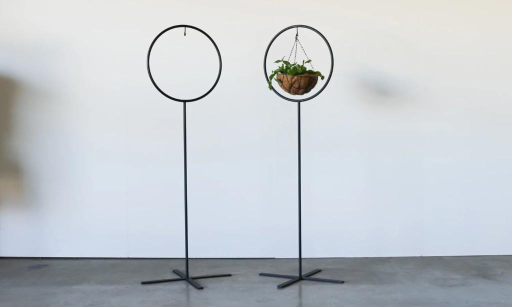 CHIPPER Plant/Floral Stand